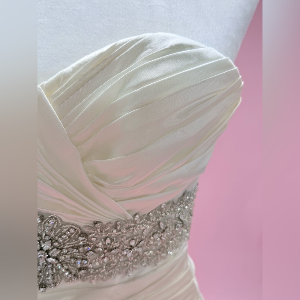 Sottero and Midgley Couture Ivory Strapless Gown - Picture 4 of 16